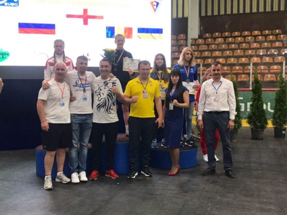 Спортсменки з Івано-Франківська здобули дві нагороди на Чемпіонаті Європи з боксу (фотофакт)