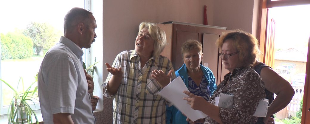 Мешканці села на Коломийщині звинувачують старосту в корупції
