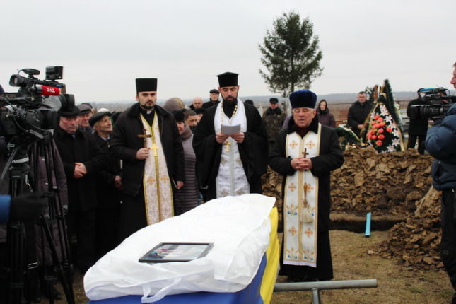Президент присвоїв звання "Героя України" посмертно, бортпровідниці з Франківська, яка загинула у небі над Тегераном