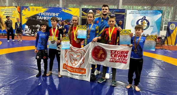 Спортсмени з Прикарпатті здобули 9 медалей на Чемпіонаті України з грепплінгу