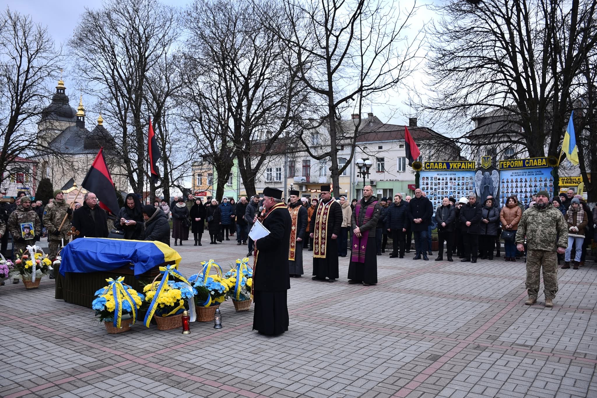 Рогатинщина зустріла загиблого на війні Героя Тараса Гайдея