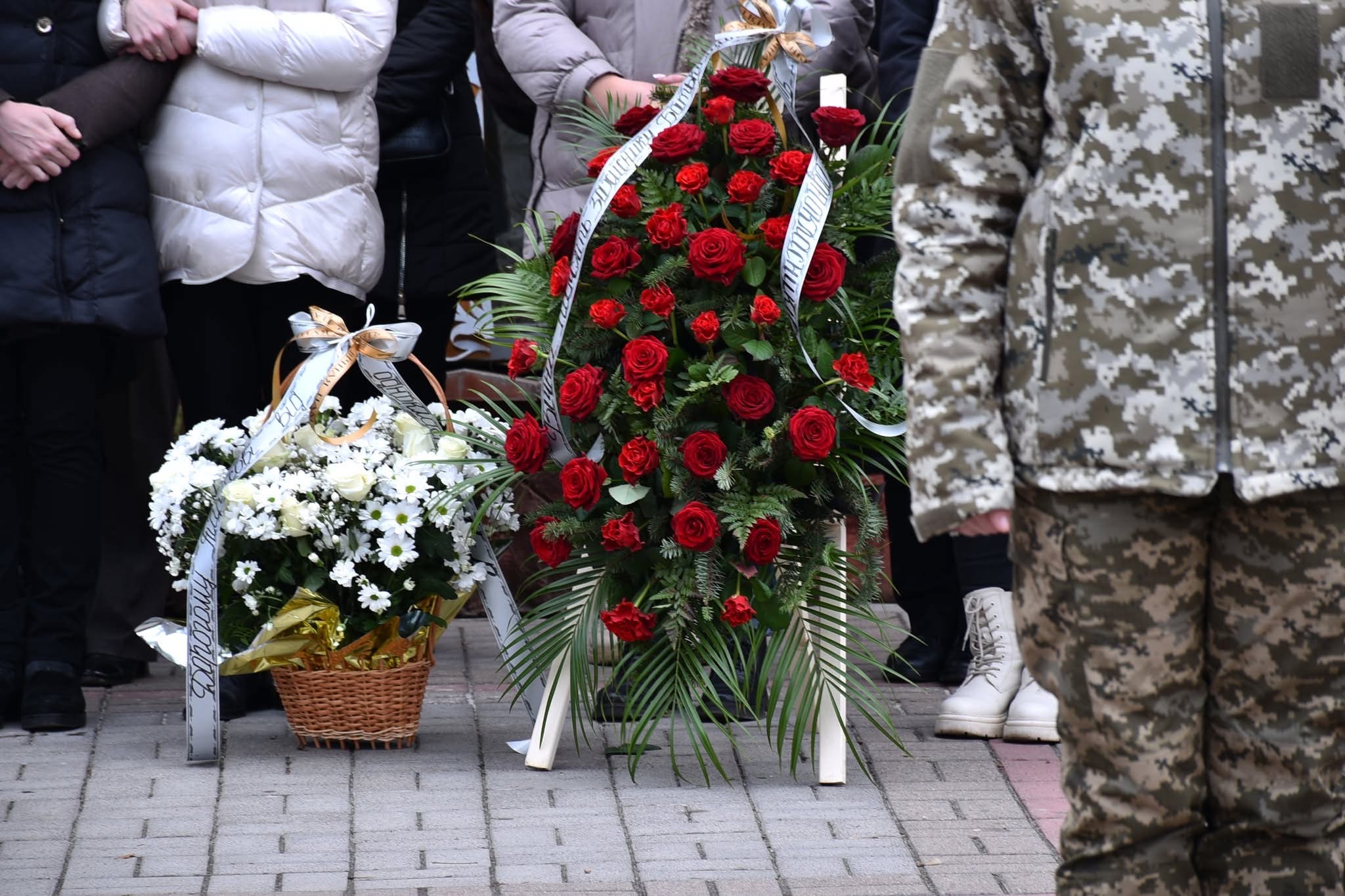 Рогатинщина зустріла загиблого на війні Героя Тараса Гайдея