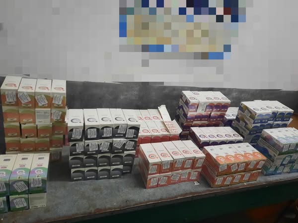 Фруктова завіса: на «Шегинях» зупинили контрабанду рідин для електронних сигарет на мільйон гривень