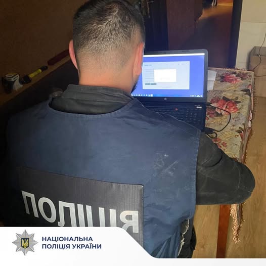 Видурив 145 тисяч гривень, прикидаючись працівником банку: на Прикарпатті викрили шахрая